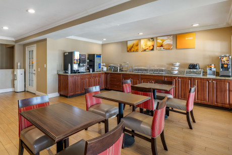 Comfort Suites San Clemente - Dining Area