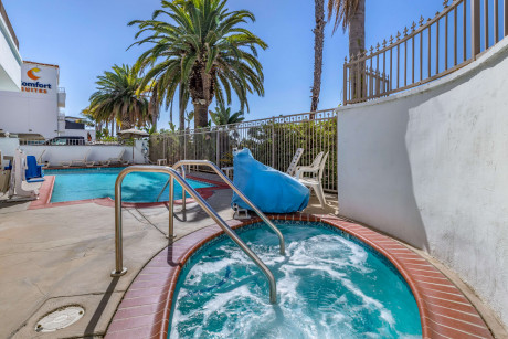 Comfort Suites San Clemente - Pool